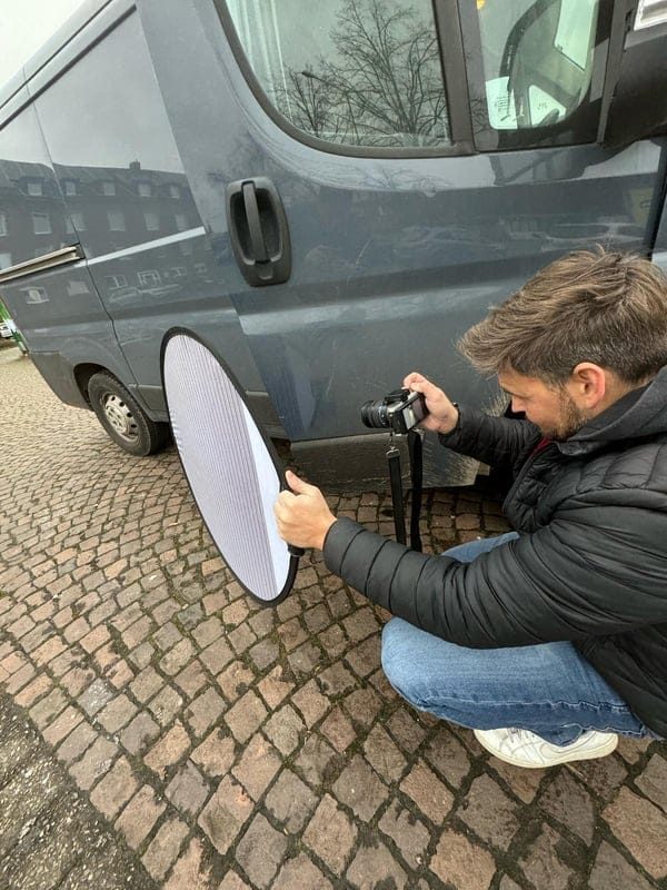 Dokumentation eines Unfallschadens für das Schadengutachten in Lünen
